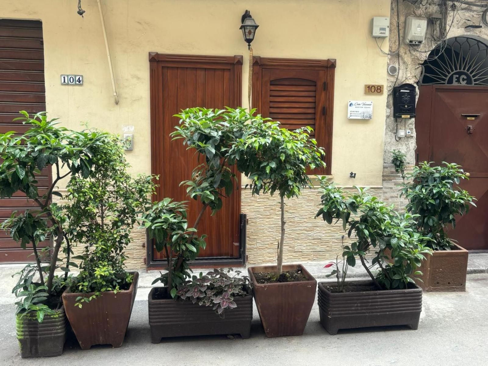 Casa Vacanze Madison Square Palermo Buitenkant foto